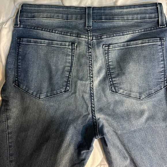 NYDJ Jeans Size 8 Inseam 27 inches - Picture 2 of 13